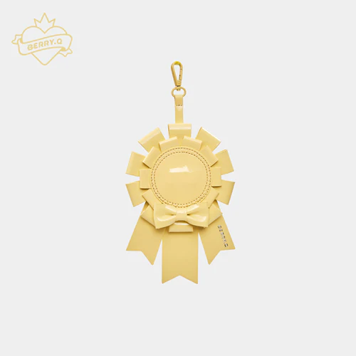 BERRYQ Ita Bag Accessories Pin Display Badge - Image 12