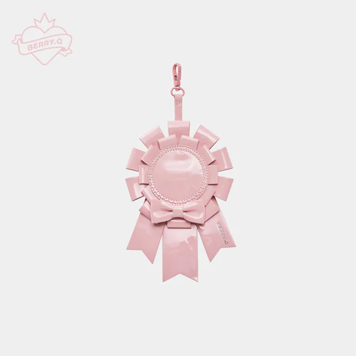 BERRYQ Ita Bag Accessories Pin Display Badge - Image 6